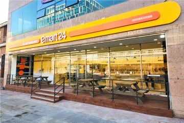 대전 도룡동에 이마트24 차세대 표준매장 공개…트렌드 경험형 구조 첫선