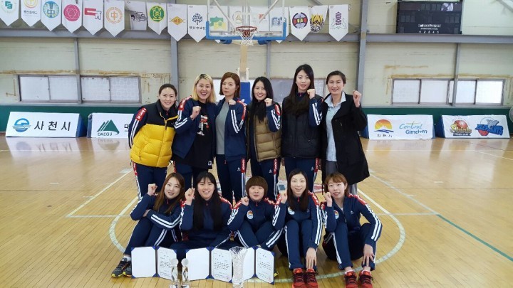김천시청 여자농구팀, 올해 첫 대회부터 우승!