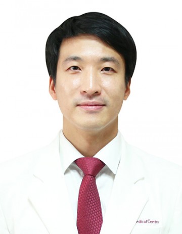 [건강칼럼] 이어폰 듣는 즐거움은 잠시, 오래 사용 시 난청으로 발전할 가능성 커져