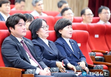 ‘우리동네 사업설명회’에 참석한 김선광·박주화·김옥향