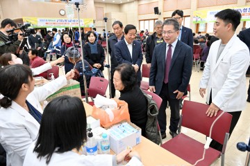 군위군, 농촌 왕진버스 사업 성황리에 종료