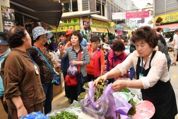  정선 곤드레산나물 축제장 전통시장과 관광지 등에 14만 여명의 관광객 북새통