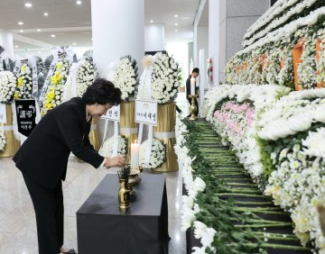 대전 동구의회, 화재 희생자 합동분향소 조문