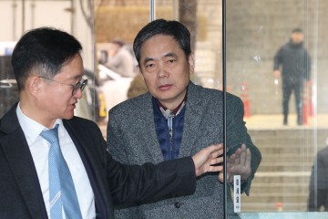 '50억 클럽' 곽상도 부자 오늘 1심 선고... '뇌물 무죄' 반전될까