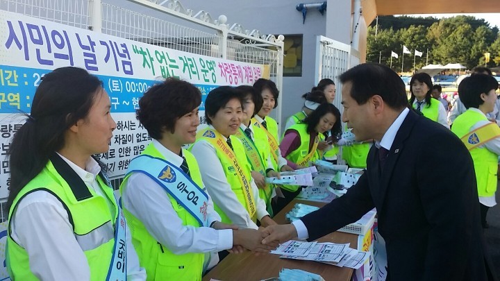 거제署, 거제시민의 날 행사 4대악 근절 홍보 활동 실시