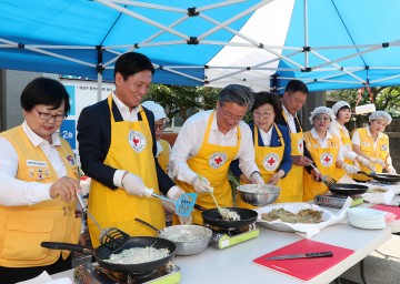 대전 유성구커뮤니티센터, 전통음식 만들기 체험 행사 열려