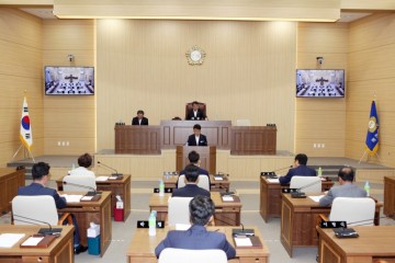 제220회 예천군의회 임시회 폐회