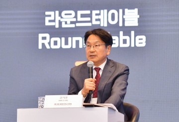 강기정 광주시장, 제13회 세계인권도시포럼 라운드테이블 참석
