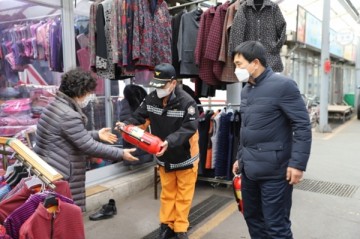 동곡전통시장서 화재에방 점포점검의날 운영한 청도소방서