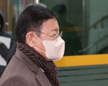 '쌍방울 1억 금품' 안부수 아태협 회장 구속영장 기각... "구속 필요성 인정 어려워"
