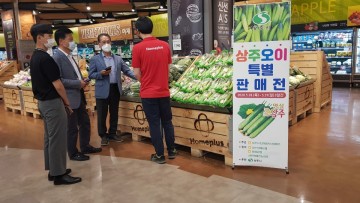 상주 대표 농산물 경울 오이 판매 홍보행사 진행 