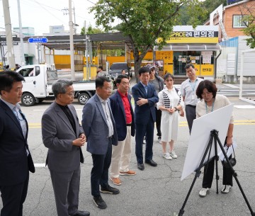 대전 중구의회 행정자치위, 효문화뿌리축제 현장 점검