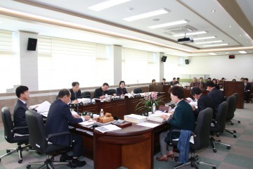 상주시 각종단체 행사 격년제 추진 촉구’