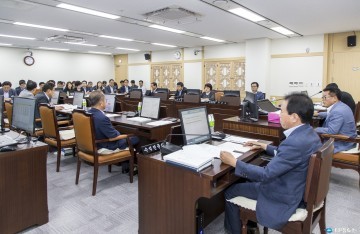 경북도의회, 문화환경위원회 소관부서 2016회계연도 결산