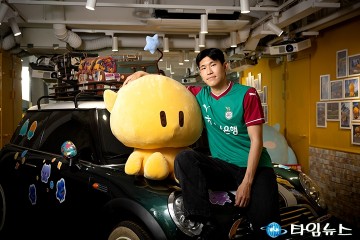 대전하나시티즌, 국가대표 미드필더 김봉수 전격 영입