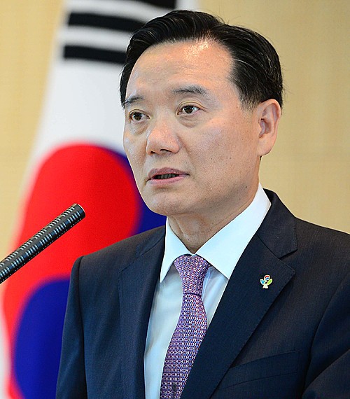 박근혜 대통령, 법무부 장관에 김현웅 서울고검장 내정
