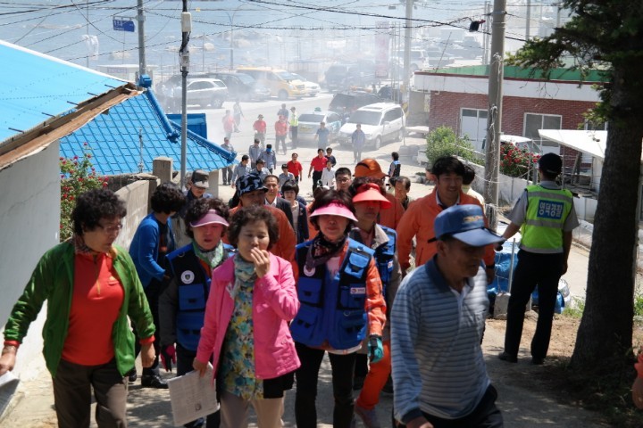 영덕군 창포지구 지진해일 대피훈련 실시