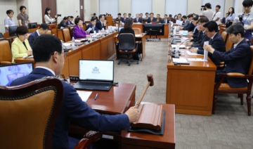 국회 교육위 '김건희 논문' 공방…"교육부 이재명도 표절"
