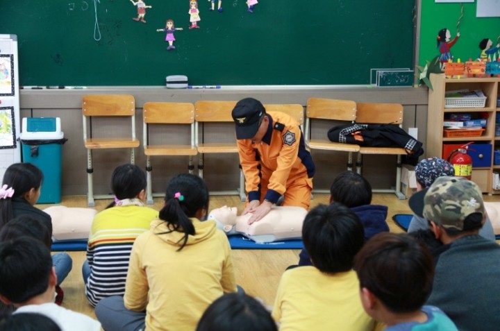 소방훈련과 심폐소생술로 소중한 생명 지키기! 