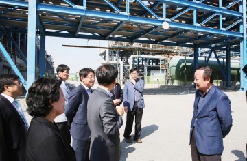 김재원 국회의원 청리공단 상주폴리실리콘공장 현장 방문 나서