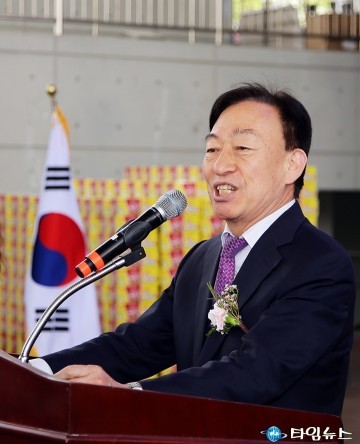 축사하는 설동호 대전시교육감