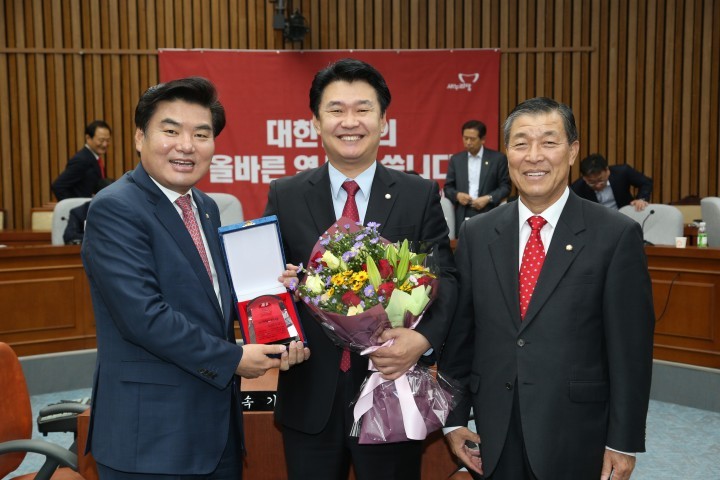 정용기 의원, 2년 연속 새누리당 국정감사 우수의원 선정