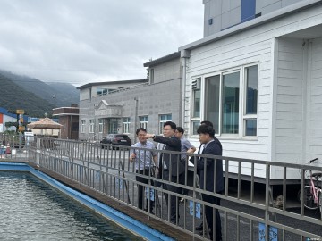 충북 내수면산업연구소 방문…“충북 미래 먹거리 산업의 거점 역할 기대”
