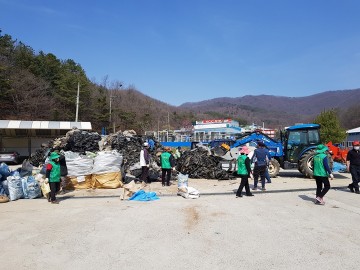새봄맞이 구슬땀 대청소 실시하는 천안시 북면