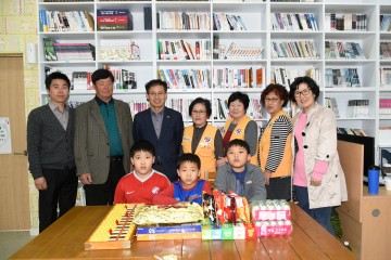 드림스타트 아동에 장학금,재능봉사,간식 제공 