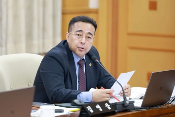 김영삼 대전시의회 의원 “갑천호수공원 쓰레기 방치 심각…운영 대책 시급”