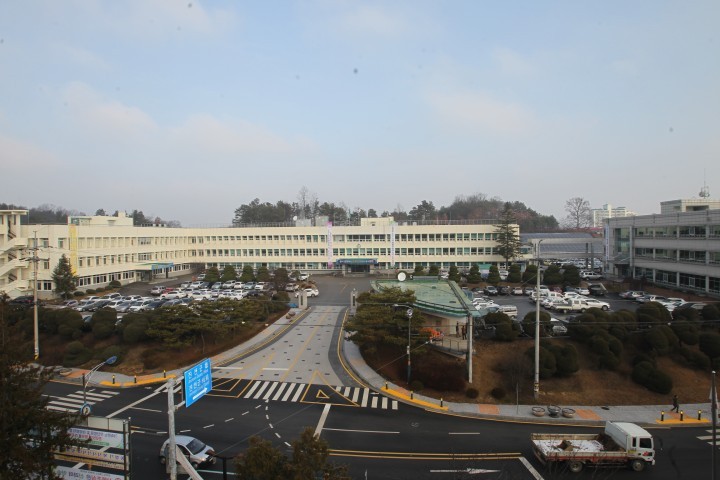 진천군 공직자들 소액기부로 지역 위한 나눔 실천