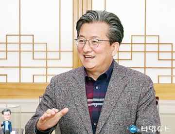 정용래 유성구청장, 탄소중립 실현 위한 출장길 올라