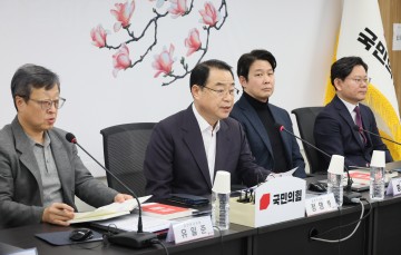 [속보]與 "동일지역 3선 이상 불이익, 모든 지역구 예외없이 적용..
