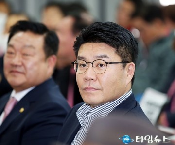 당원협의회 당원연수에 참석한 정명국 대전시의회 의원