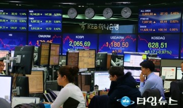 아마츄어 정부맞지?...  파생상품 양도세 부과...'쥐꼬리세금' 눈멀어 자본시장 성장막는 한심한 기재부 