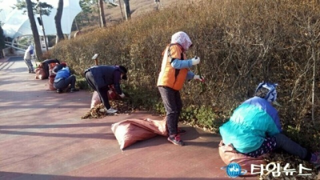 군포시 철쭉동산 단장