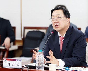 이장우 대전시장, 인공위성 설계에서 발사까지 대전의 기술로…매년 1기 발사 목표