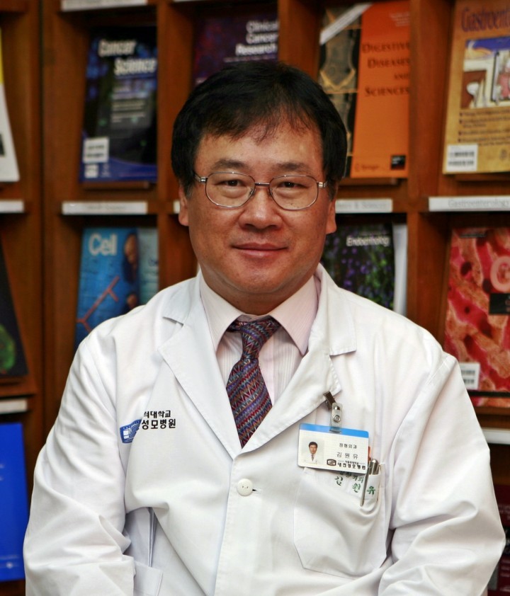 대전성모병원 정형외과 김원유·이세원 교수, 美 정형외과학회서 인공고관절 치환술 수술법 발표 