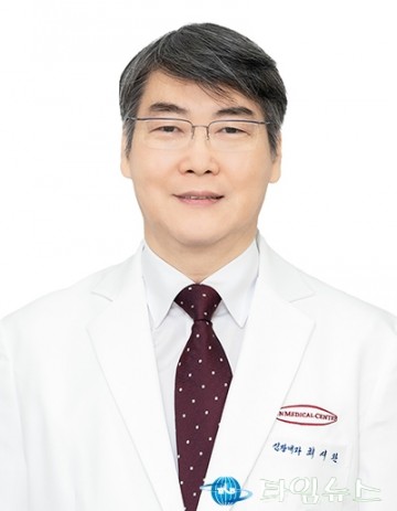 [건강칼럼] 극심한 가슴 통증 30분 이상 지속된다면...급성심근경색 의심해 봐야