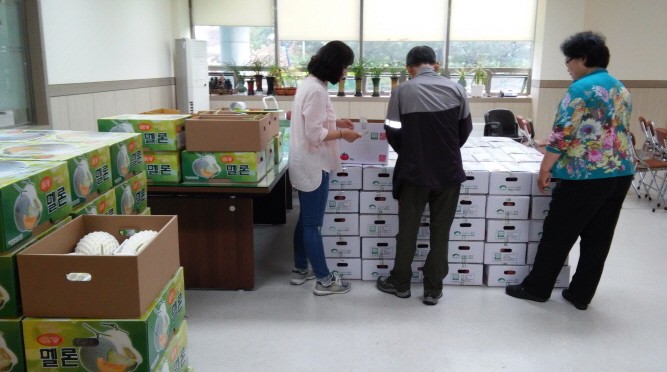 청주시, 농산물직거래 장터 “인기”