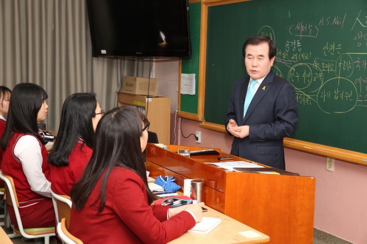 김지철 충남교육감, “세월호 상처 잊으면 안돼”