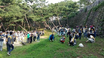 서울시식목주간을 맞아 남산숲의 건강성 증진 위한 소나무 식재 
