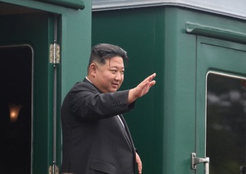 북 "김정은, 블라디보스토크서 귀국 출발 푸틴 환대에 사의"