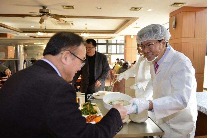 이근규 제천시장 "올해도 열심히 일합시다"
