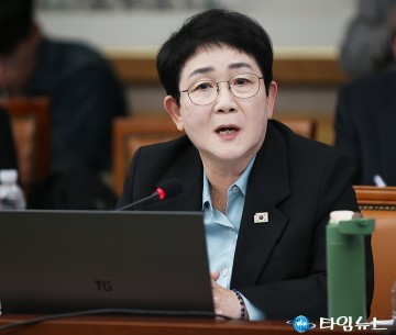 박정현 의원, 국감서 노은시장 횡포·계엄 발언·넥스트클럽 논란 질타