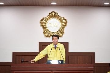 제3회 추경예산안 심사 위한 임시회 들어가는 김천시의회