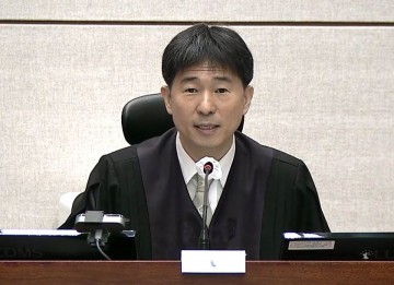 ‘세기의 내란 재판’ 마침표 찍은 지귀연 부장판사… 영광과 상처 뒤로하고 떠난다