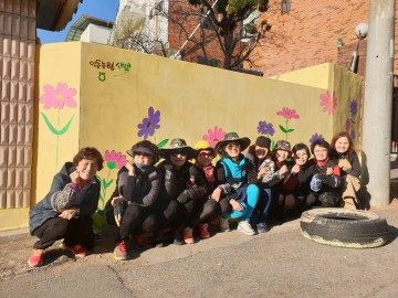 구미 인동농협 벽화그리기 봉사활동 실천