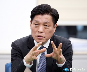 “불나방 되고 싶지 않다” 조승래 의원, 충청권 대권론 선 긋기