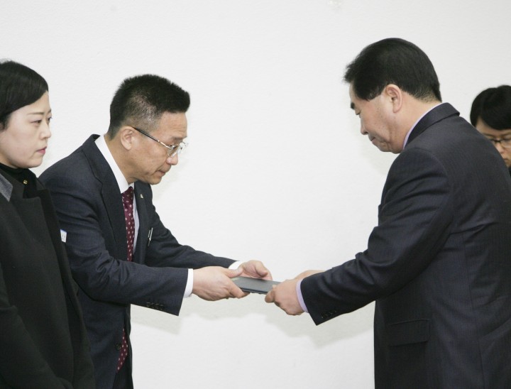대전 대덕구, 자랑스러운 공무원 상금 전액 기부